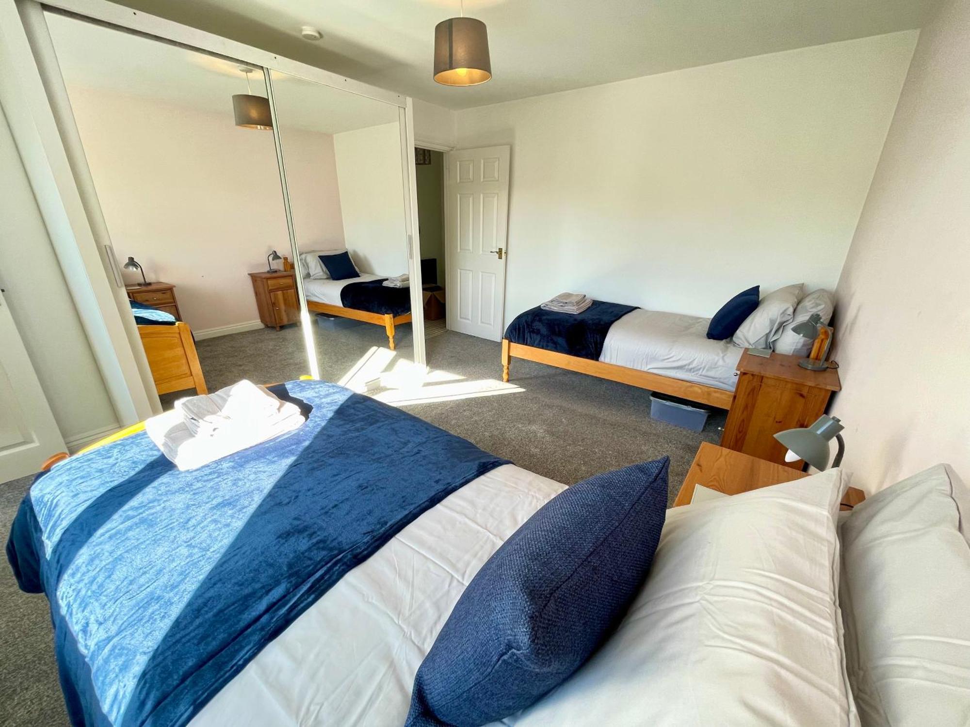 Large 5 Bed Detached House Near Stansted Airport With Parking For 2 Vehicles! Stansted Stays Stansted Mountfitchet Extérieur photo