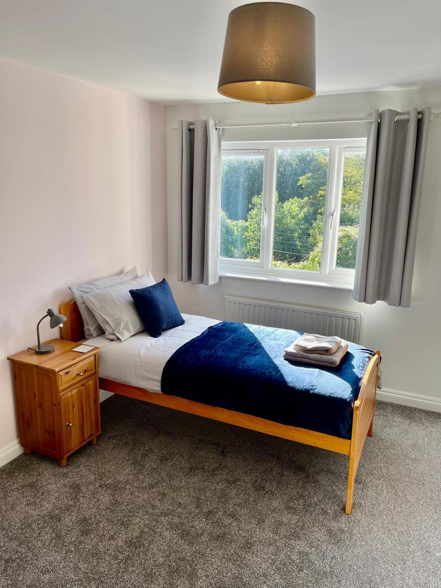 Large 5 Bed Detached House Near Stansted Airport With Parking For 2 Vehicles! Stansted Stays Stansted Mountfitchet Extérieur photo